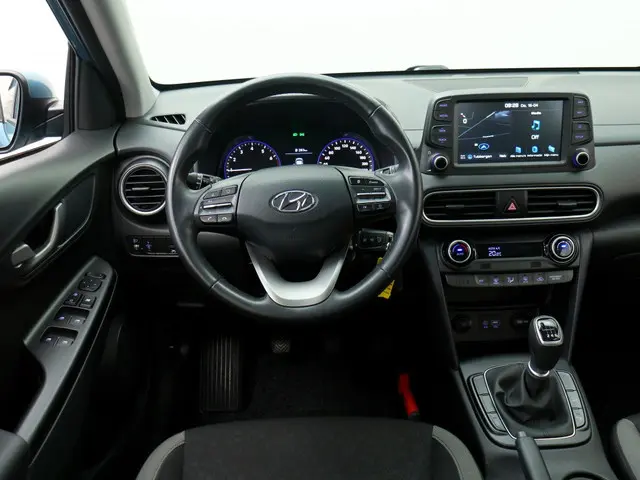 Hyundai Kona 1.0 T-GDI Essence | Navigatie | Trekhaak | Dealer onderhouden