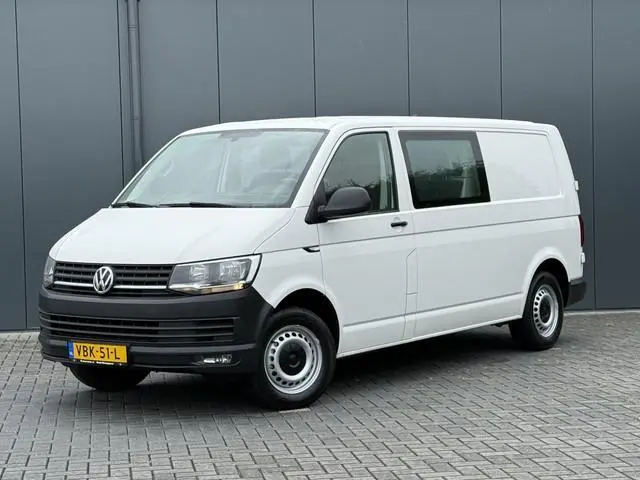 Volkswagen Transporter 2.0 TDI / L2H1 / DUBBELE CABINE / TREKHAAK / 1e EIG. / CRUISE / AIRCO / ISOFI...