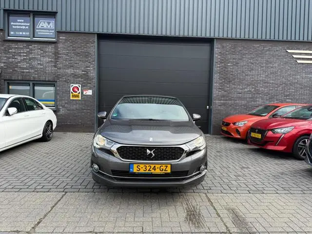 DS DS 4