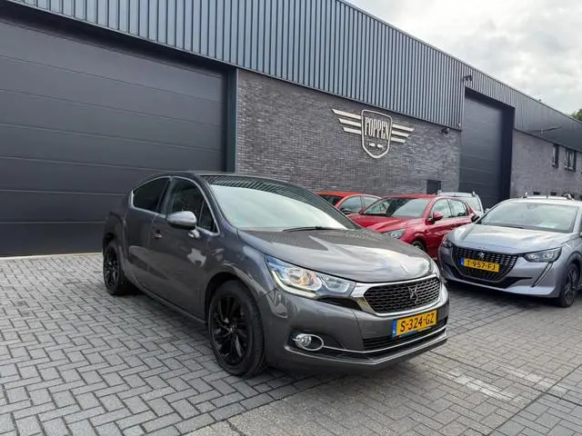 DS DS 4
