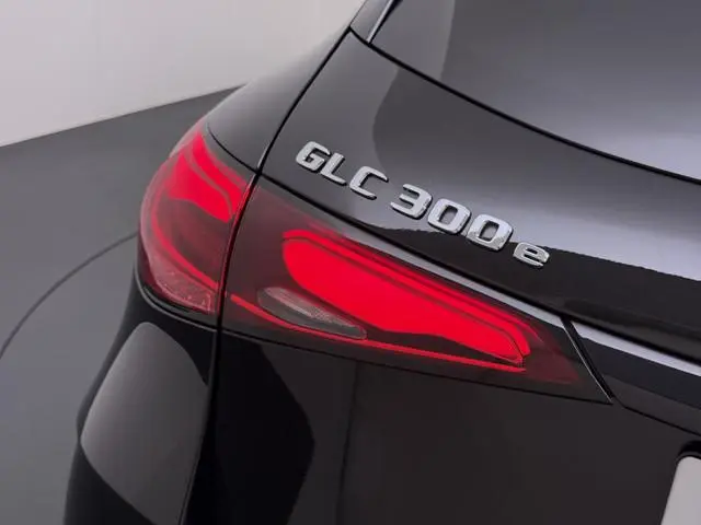 Mercedes-Benz GLC 300e AMG 4Matic // SoH 95% // Panorama dak // Burmester // Memory // 360 Camera //...