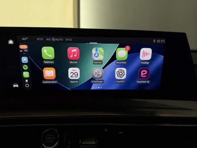 Peugeot e-3008