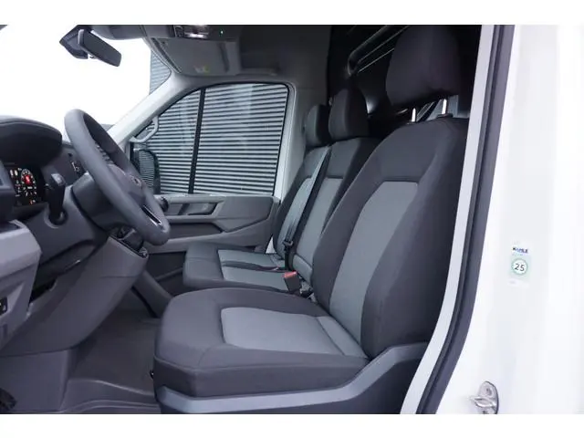 Volkswagen Crafter 35 140pk L3H3/L2H2 Facelift Apple Carplay Digitaal Dashboard Cruise control Stoel...