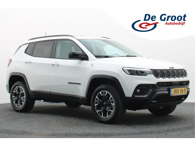 Jeep Compass 4xe 240 Plug-in Hybrid Electric Trailhawk
