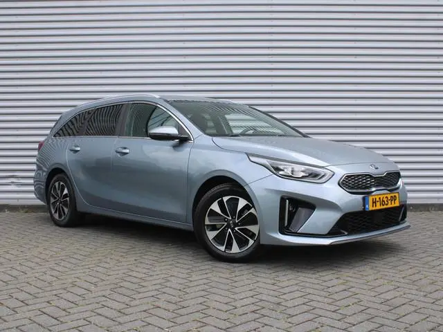 Kia Ceed Sportswagon 1.6 GDI PHEV DynamicPlusLine | Trekhaak | Stuur-/stoelverwarming | Plug-in | 16...