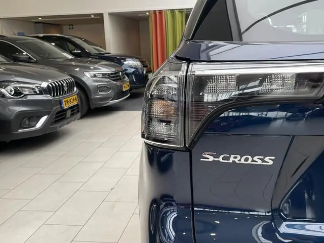 Suzuki S-Cross