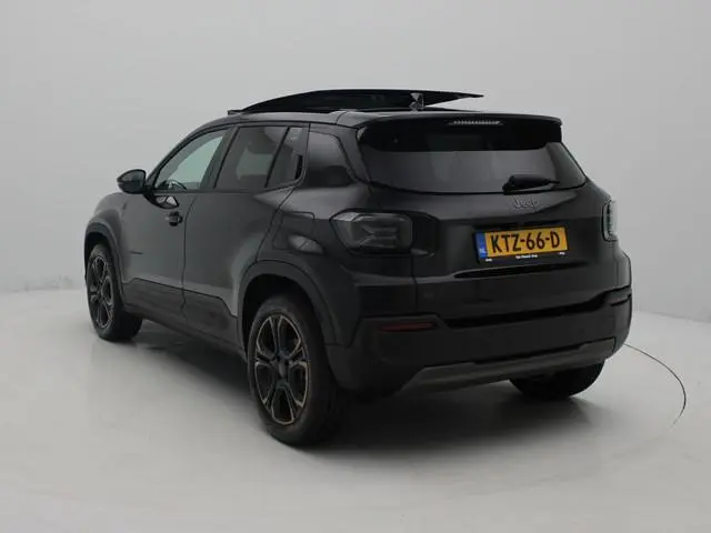 Jeep Avenger Summit 54 kWh | Tot 8 jaar garantie | Demo |