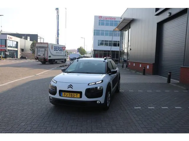 Citroën C4 Cactus 1.2 PureTech Feel CLIMA | NAVI |Dealer onderhouden |Distr nieuw 100000