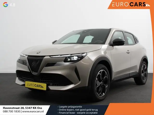 Alfa Romeo Junior Elettrica Automaat 156PK Adaptieve Cruise Control Full Led Matrix Parkeer sensoren...