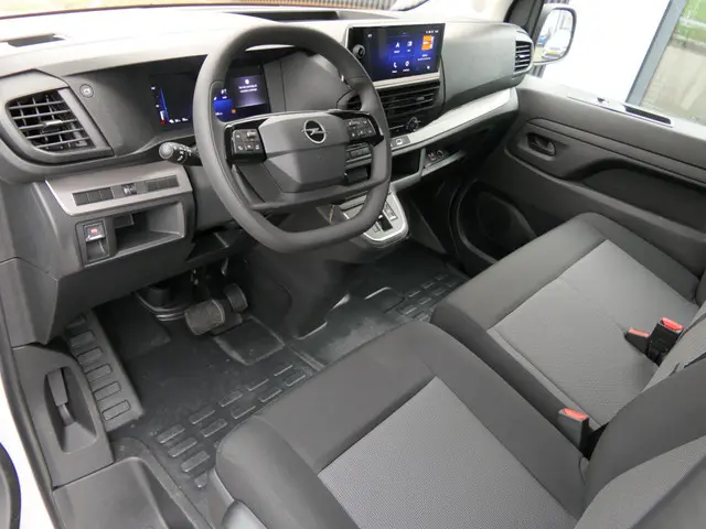 Opel Vivaro Electric L2 75 kWh | Navigatie | 100% elektrisch | Camera