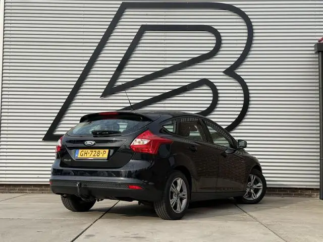 Ford Focus 1.0 EcoBoost Edition Plus 1e Eigenaar|Airco|PDC V+A|Trekhaak|Cruise|LM Velgen|APK tot 06-...