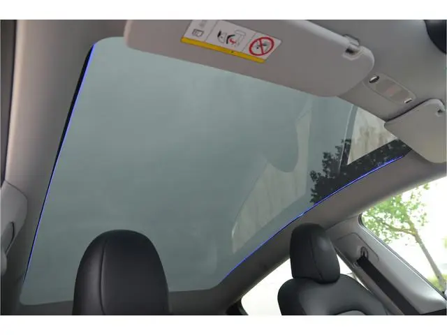 Tesla Model Y Long Range AWD 75 kWh AutoPilot3.0 Ryzen, div accessoires!