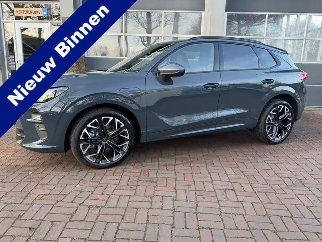 CUPRA Terramar 1.5 TSI e-Hybrid e-Hybride | Advanced- en stoelenpakket | 20" Hadron | ACC | Omgeving...