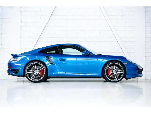 Porsche 911 Turbo | Techart | Akrapovic | Carbon |