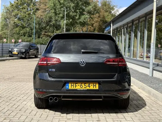 Volkswagen Golf 1.4 TSI GTE Pano Leder ACC Keyless Sfeerverlichting