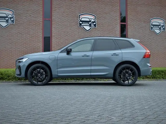 Volvo XC60 2.0 T6 Plug-in hybrid AWD R-Design | SOH 98%
