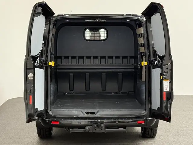 Ford Transit Custom 300 2.0 TDCI L2H1 Limited Dubbele cabine Navi Airco 2 Schuifdeuren Trekhaak PDC...