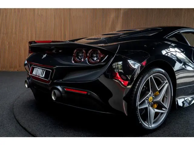 Ferrari F8 Tributo