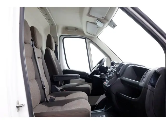 Peugeot Boxer 2.0 BlueHDI 130pk L2H2 Pro Airco/Camera 04-2019