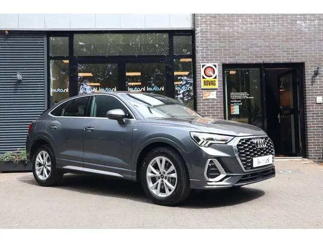 Audi Q3 Sportback 45 TFSI e 245PK S-Line Navi+/LED/PDC/Camera/Audi Drive Select/Elek. klep/DAB+/18"