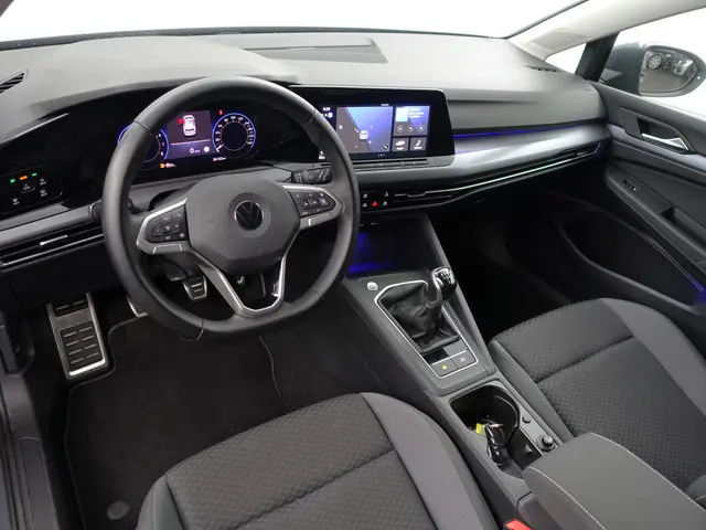 Volkswagen Golf 1.5 TSI 24dkm, Sfeerverlichting, CarPlay, Android Auto, Keyless, Dynamic Select, IQ...