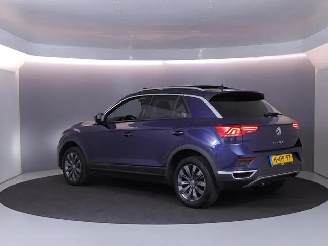 Volkswagen T-Roc 1.0 TSI Style 115 pk | Navigatie via App | Panoramadak | Parkeersensoren | Adaptiev...