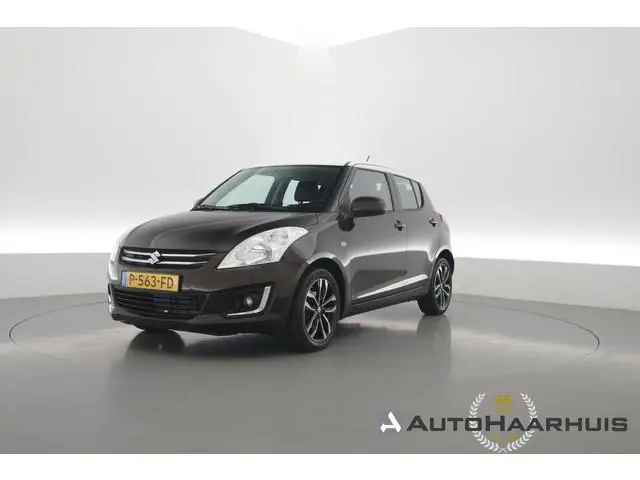 Suzuki Swift 1.2 S-Edition | Rijklaar! | Navi | Cruise Control | PDC A | Airco | Bluetooth | 16'' 