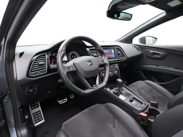 SEAT Leon 1.8 TSI 180 pk DSG FR | Panoramadak | Leder/alcantara | Elektr. verstelbare stoel | Virtua...