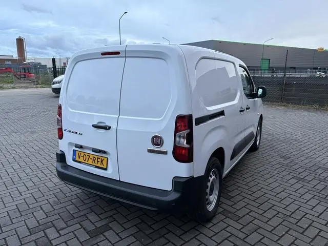 Fiat E-Doblò 50 kWh 3-zits | navigatie | cruise