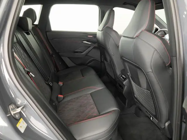 Audi SQ6 e-tron