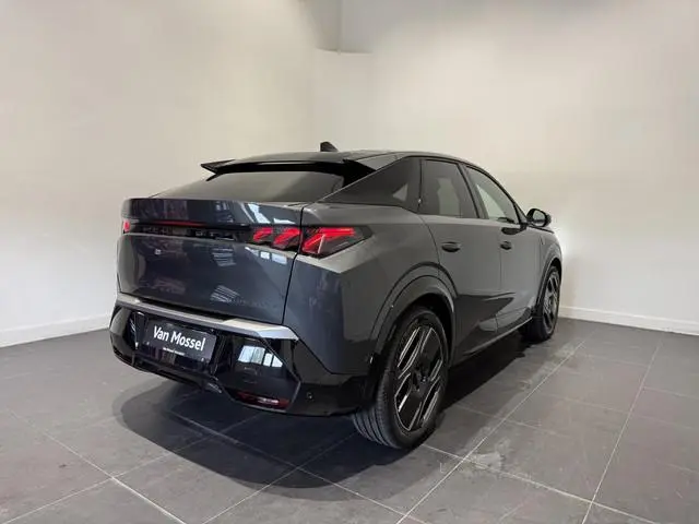 Peugeot e-3008
