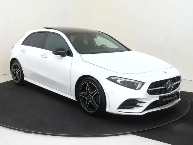 Mercedes-Benz A-klasse 180 Business Solution AMG