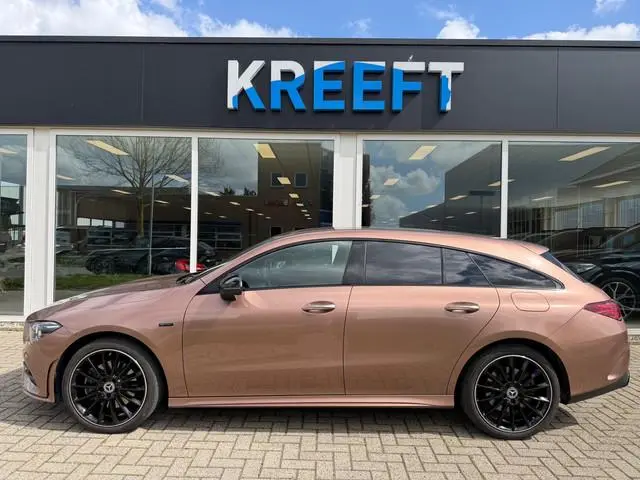 Mercedes-Benz CLA-klasse Shooting Brake 250 e Premium Roségoud | Head up | Sfeer | ACC
