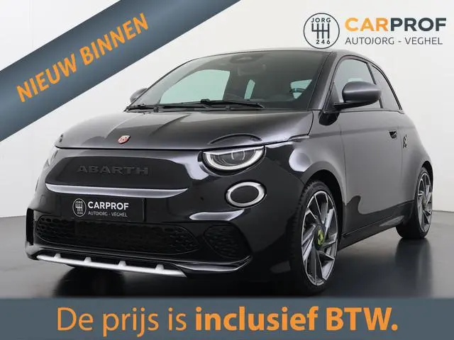 Abarth 500E Turismo 42 kWh Navigatie | Camera | SOH 95% | LMV | Cruise |