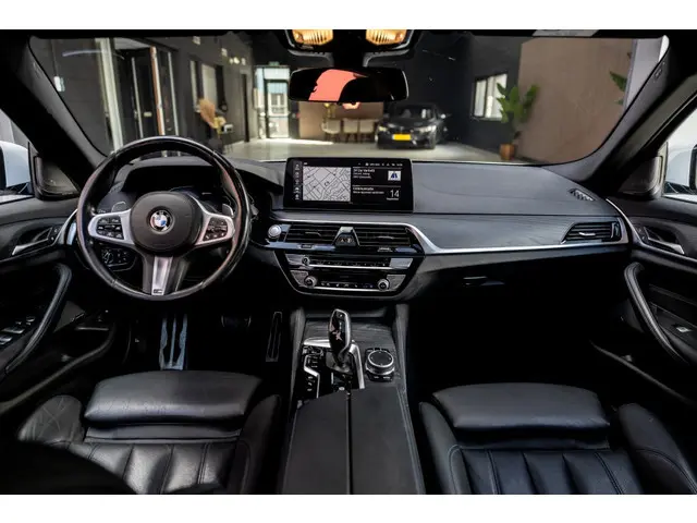 Bmw 5-serie 545e xD High Ex. Ed. | HuD | H&K | Open Dak | Trekhaak |