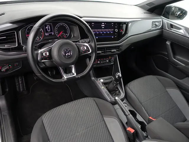 Volkswagen Polo 1.0 TSI R Line- Dynamic Select, Keyless, CarPlay, Led, Park Assist, Sport Interieur