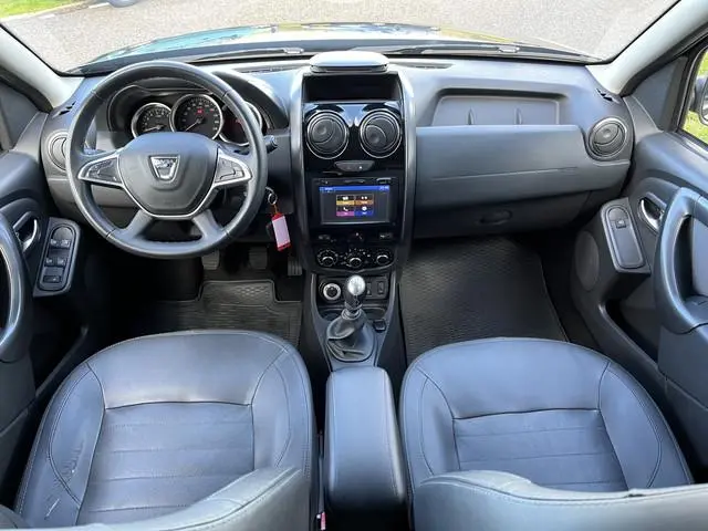 Dacia Duster 1.2 TCe 4x4 Blackshadow 126PK / Trekhaak. Trekgewicht 1.500 KG / Stoelverw. / Leder / A...