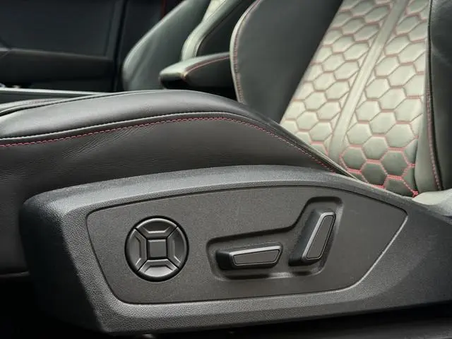 Audi RSQ3