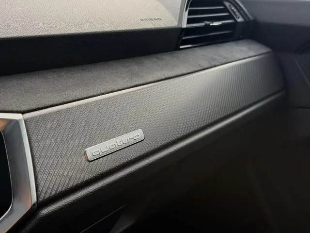 Audi RSQ3