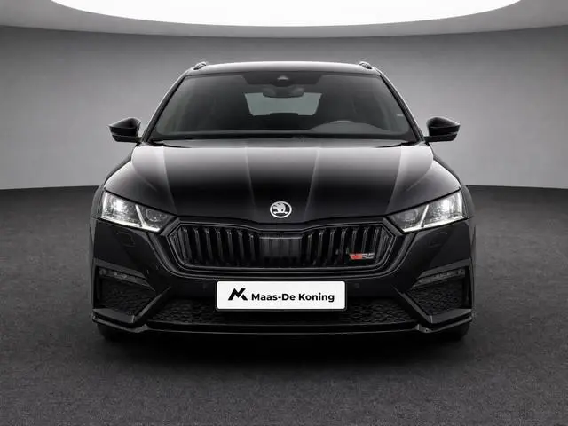 Skoda Octavia Combi 1.4TSI PHEV 180kW/245PK RS iV · Trekhaak ·  Camera · Navigatie · Leder/Alcantara...