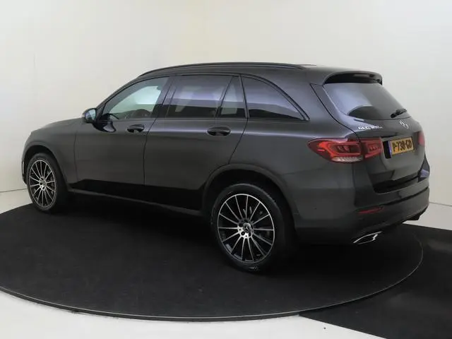 Mercedes-Benz GLC-klasse 300e 4MATIC Business Solution AMG / Trekhaak / Night-Pakket / Achteruitrijc...