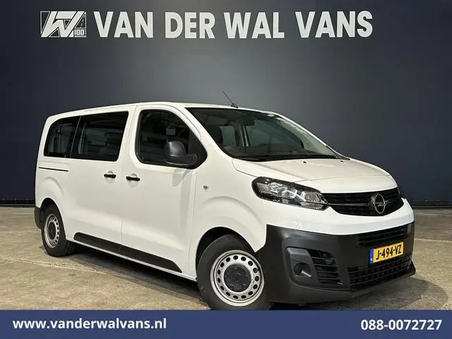 Opel Vivaro Combi 1.5 CDTI 120pk L2H1 Personenbus 9-Zits Euro6 Airco | Navigatie | Apple Carplay | C...