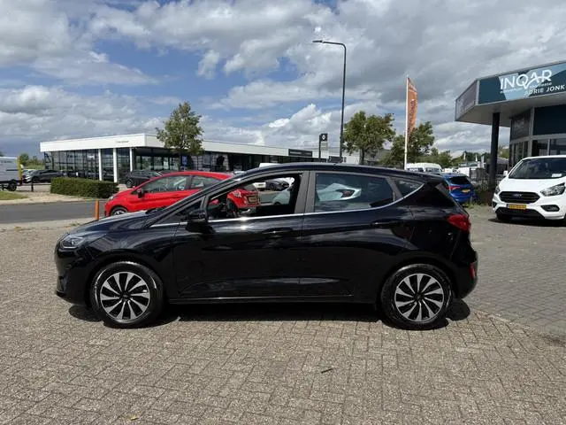Ford Fiesta 1.0 EcoBoost 125 pk Hybrid Titanium Apple Carplay/ Android Auto - Winter Pack -Climate C...