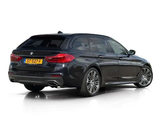 BMW 5-serie Touring 520i M-Sport ✅ Pano ✅ Trekhaak ✅ Camera