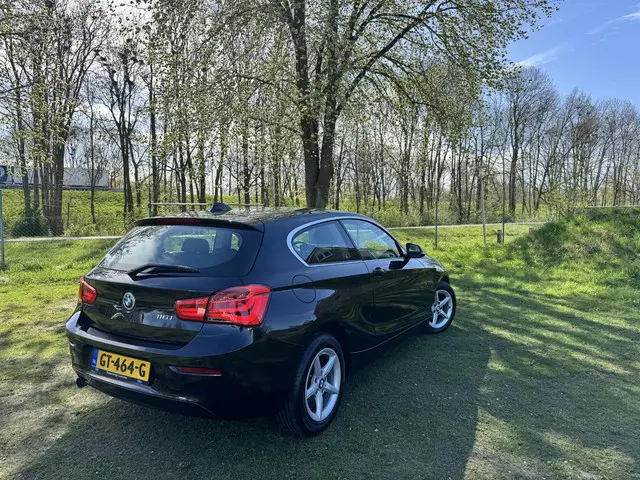 BMW 1-serie 116i Essential | NL-AUTO | 39.000KM | CLIMA | CRUISE |