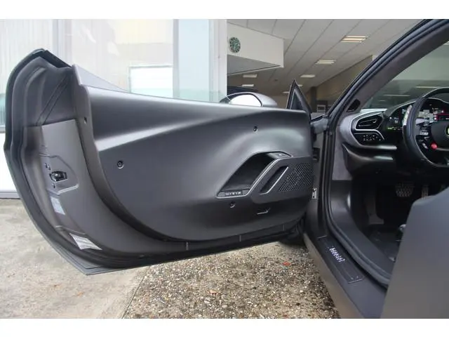 Ferrari 296