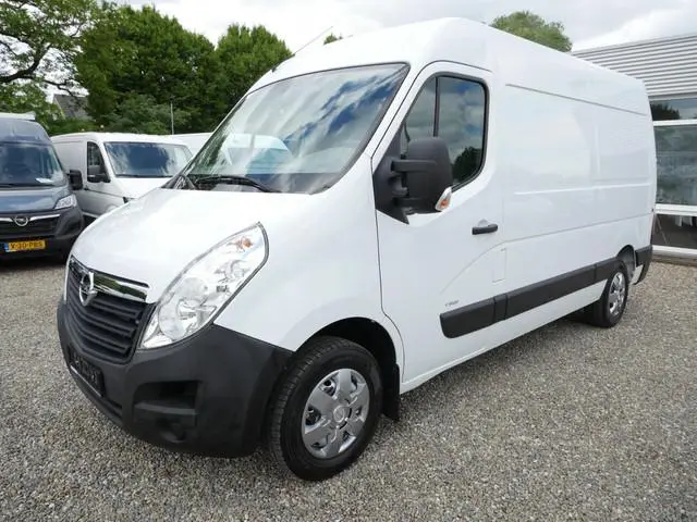 Opel Movano