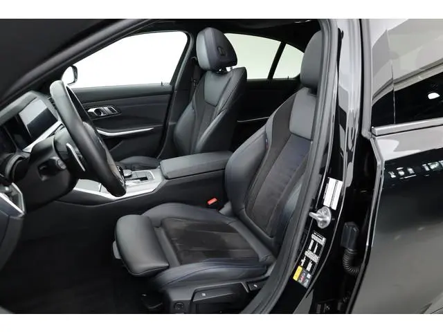 BMW 3-serie 330e M Sport | Rijklaar! | S/K-Dak | Shadowline | Dig. Cockpit | HUD | Stoelverw. | Dode...