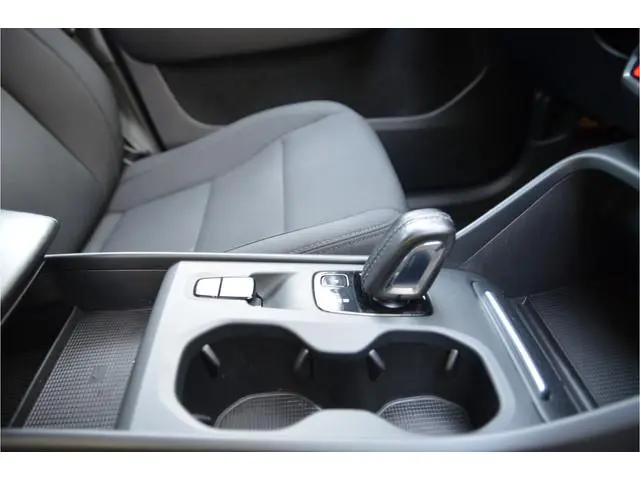 Volvo XC40 1.5 T4 Recharge Inscription Expression Navigatie, 18" Alu 4-seizoenen, Apple Carplay/Andr...