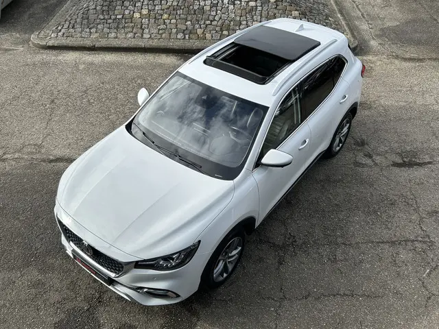 MG EHS 1.5 TGDI PHEV Luxury 1e EIGENAAR ADAPT CRUISE 360 CAMERA PANO DAK VIRTUAL COCKPIT LEER LED NA...